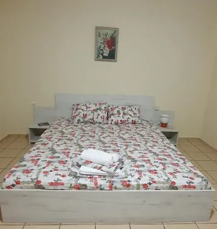 Стаи За Гости Гларус 1 Guest house *